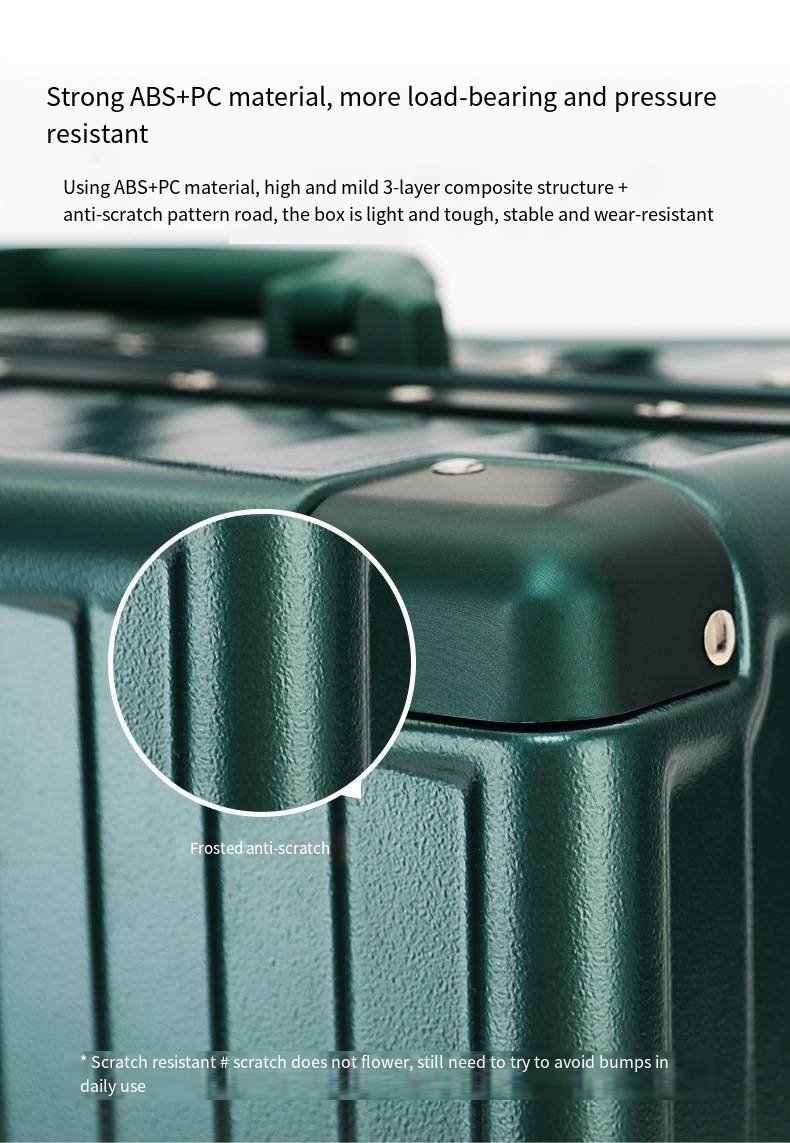 一款带锁ABS合金框架和硬质万向轮的盒子，适合女孩旅行携带。