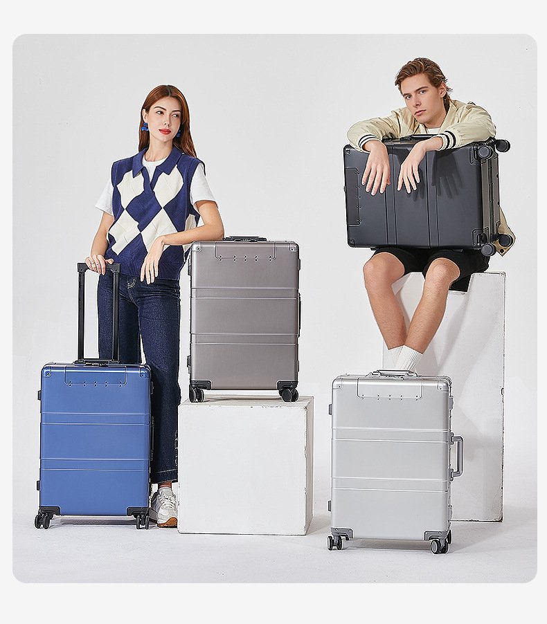 全铝镁合金材质，铝合金框架，带万向轮的行李箱，20英寸高端登机箱，24英寸商务拉杆箱