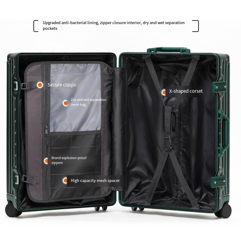 一款带锁ABS合金框架和硬质万向轮的盒子，适合女孩旅行携带。